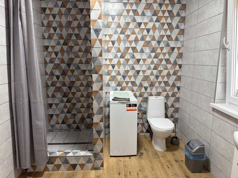 Пропонуємо новий просторий будинок у мальовничій Східниці Гори Карпати