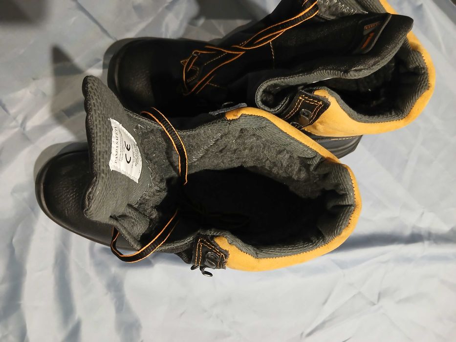 Buty robocze zimowe wysokie S3 44 Panda Tigrotto