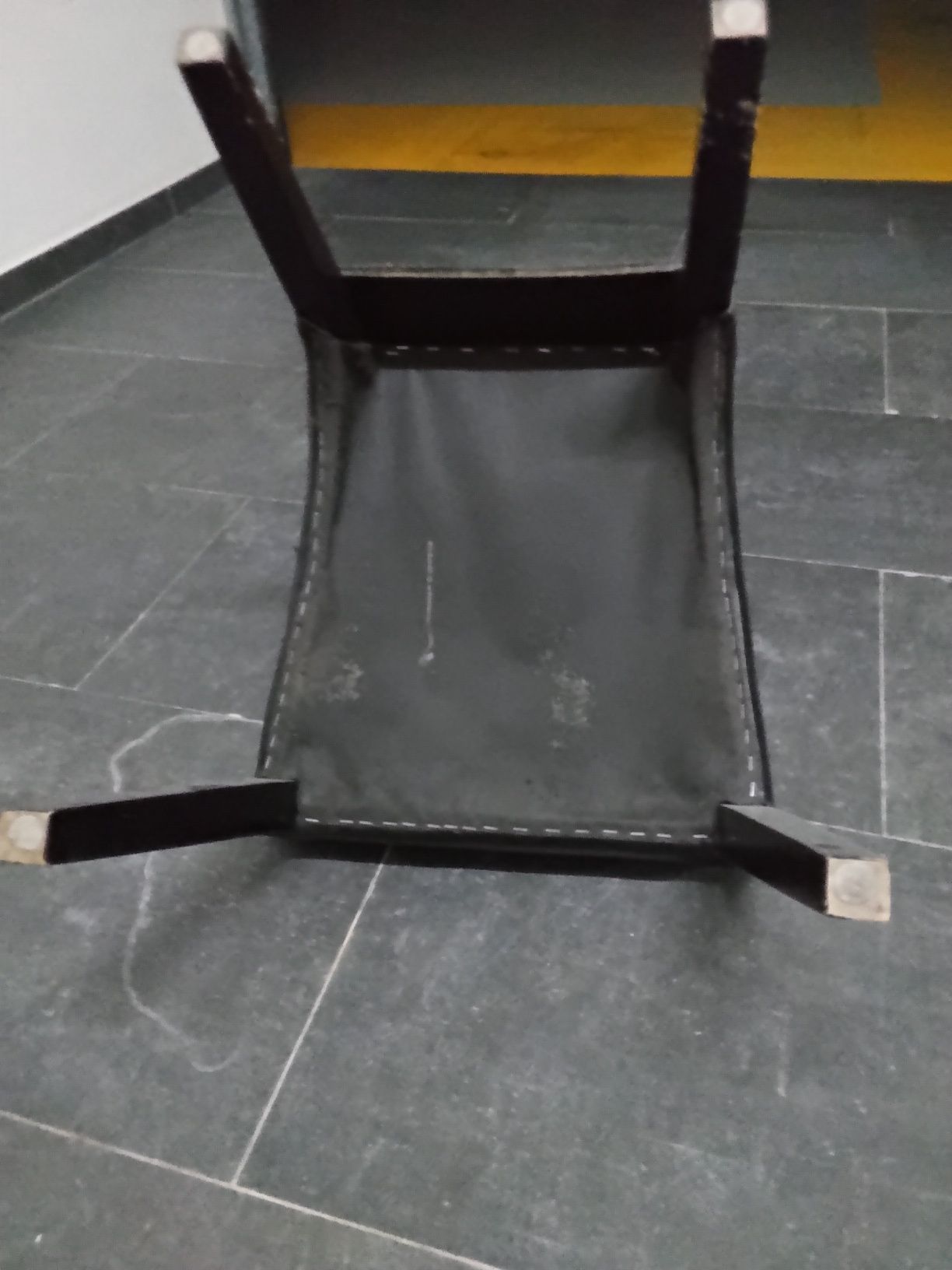 Cadeiras pele sala jantar