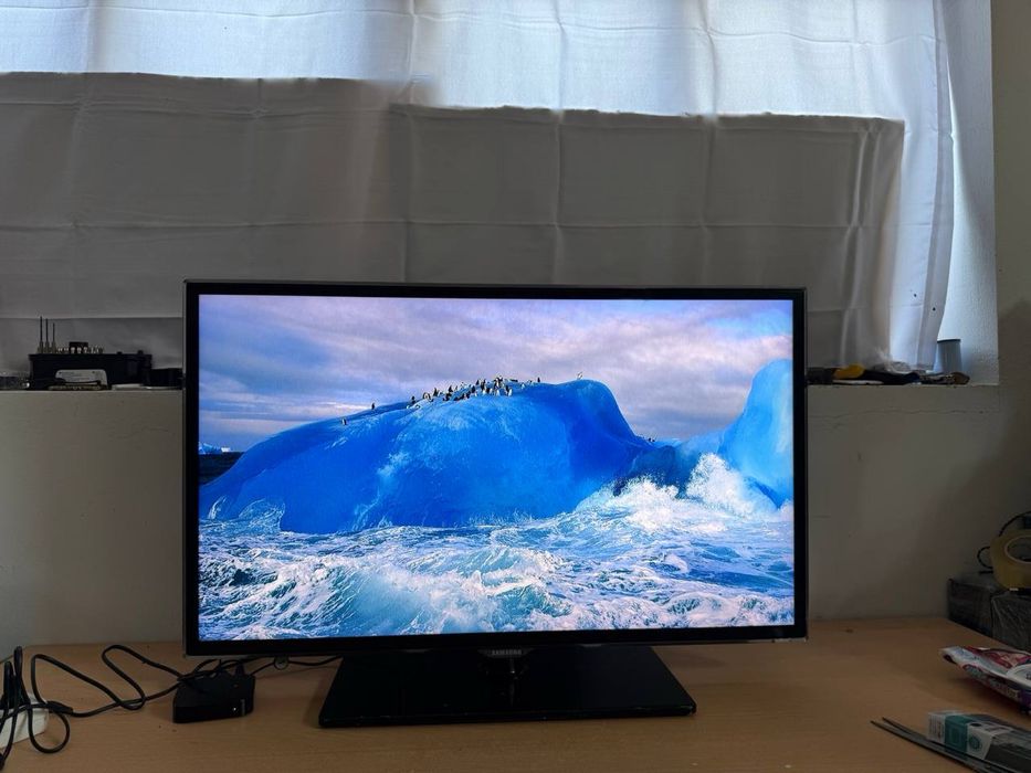 Телевізор Samsung – 37” Full HD, без Smart TV