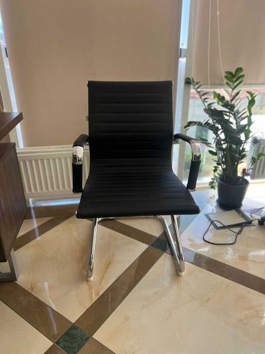 Стул офисный / Кресло офисное / Стул для работы и учебы /