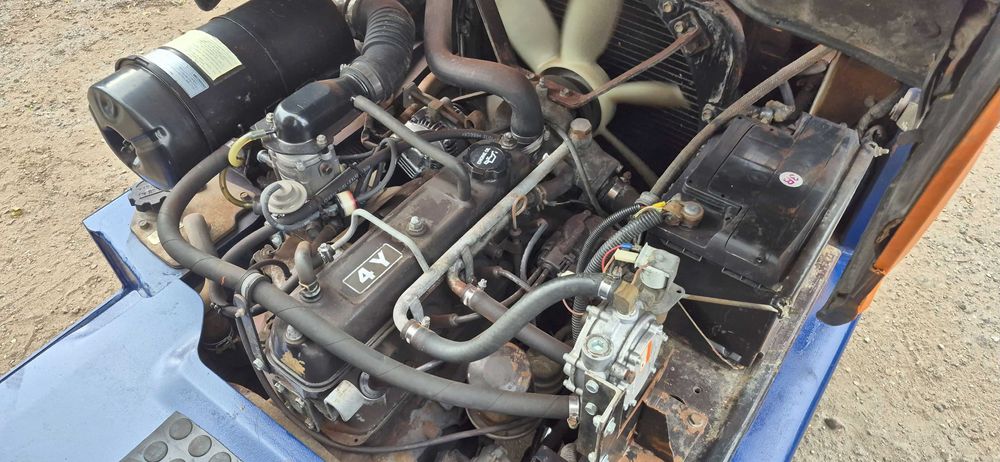 Wózek Widłowy Toyota 5FG18 - Przesuw Boczny - Automat - Stan BDB.