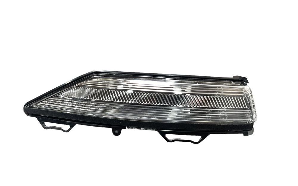 Farolim Pisca Espelho Retrovisor Dto Ford Fiesta MK7 2017 a 2023  2092586