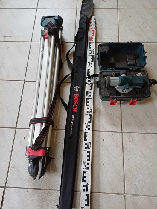 Niwelator optyczny Bosch GOL 20D+BT160+GR500. Cały zestaw.