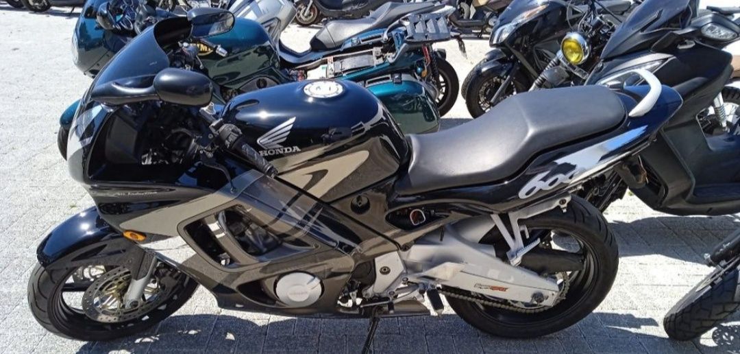 CBR 600 f3 restaurada vendo ou troco TÉNÉRÉ 660