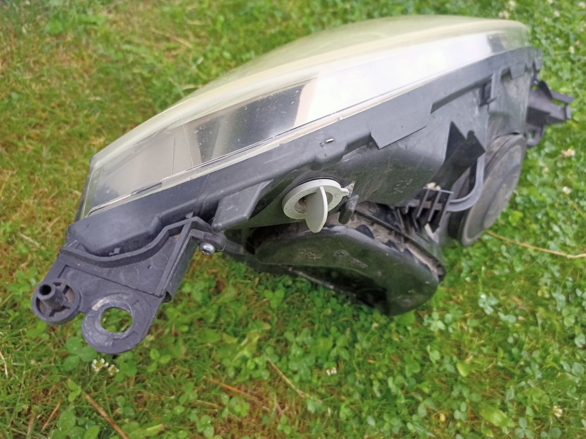 Reflektor lampa lewa Citroen C4 Picasso Xenon