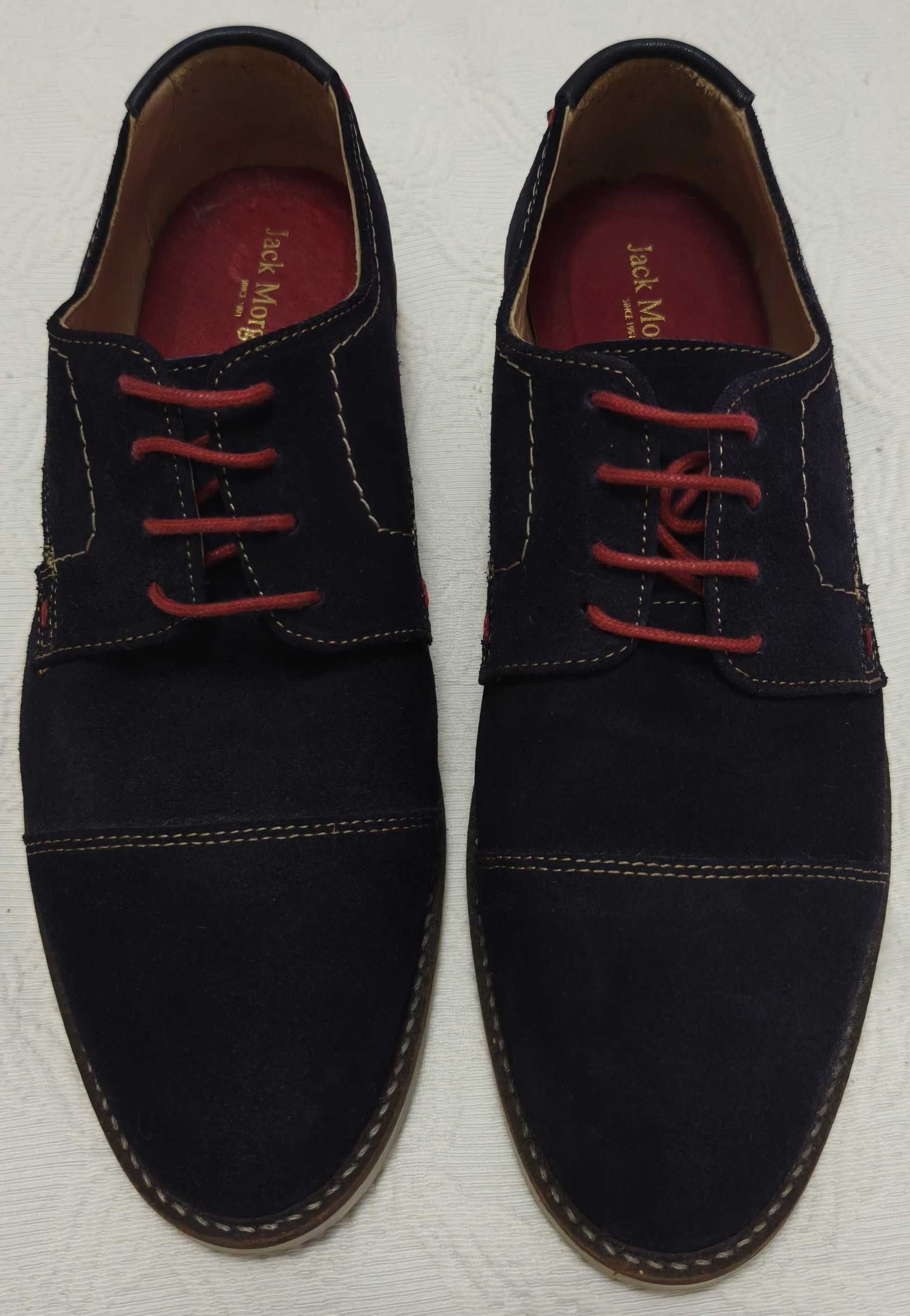Sapatos Azuis Escuros (Usados uma vez apenas)