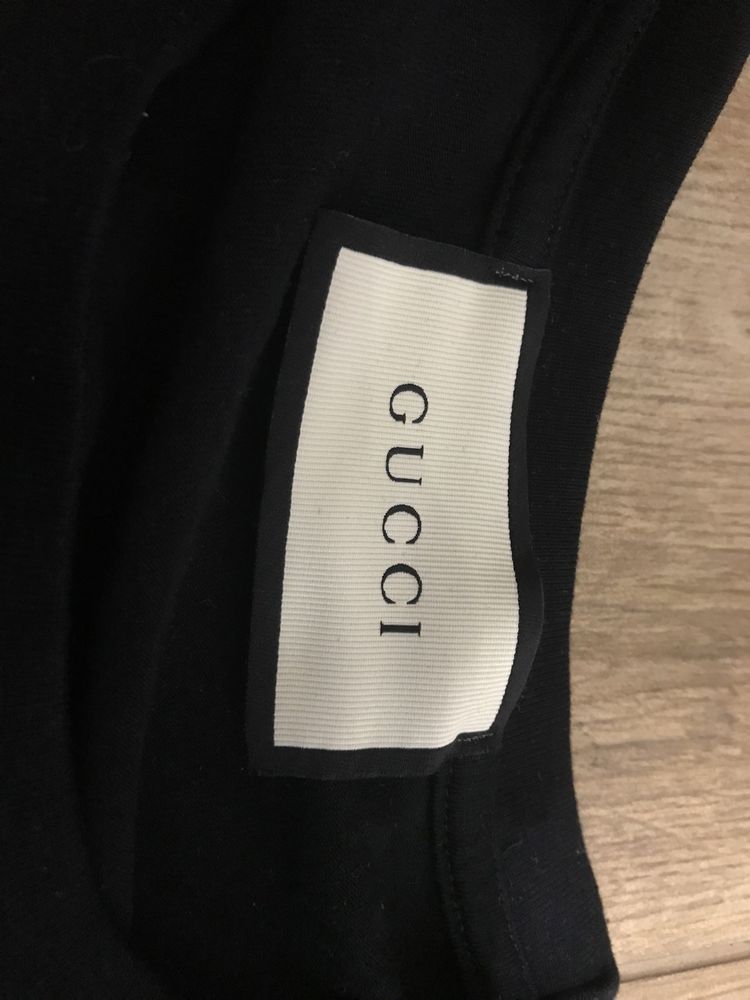 Czarna koszulka Gucci