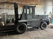 Львівський автонавантажувач, грузопідйомність 5 тонн. Бензин
