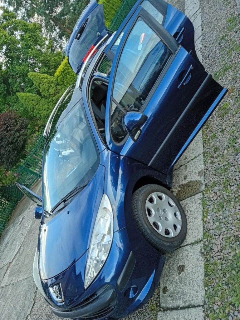 Sprzedam auto peugeot 207