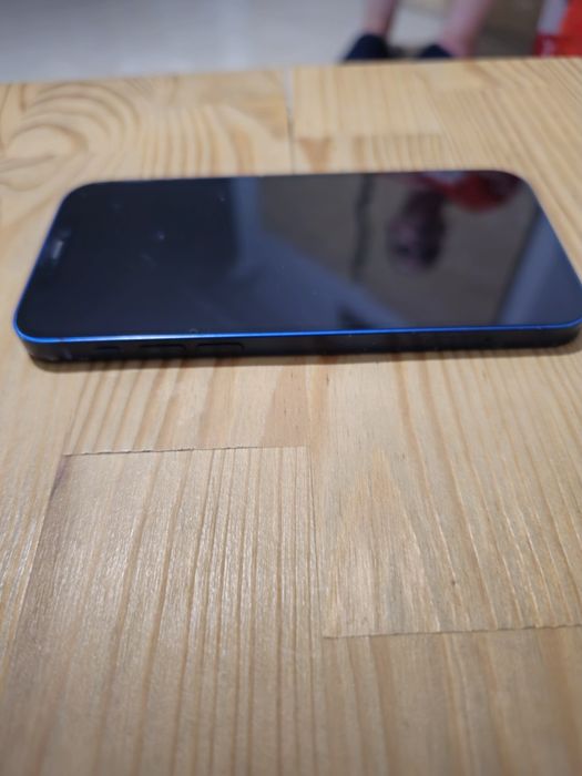 Iphone 12 azul de 64gb