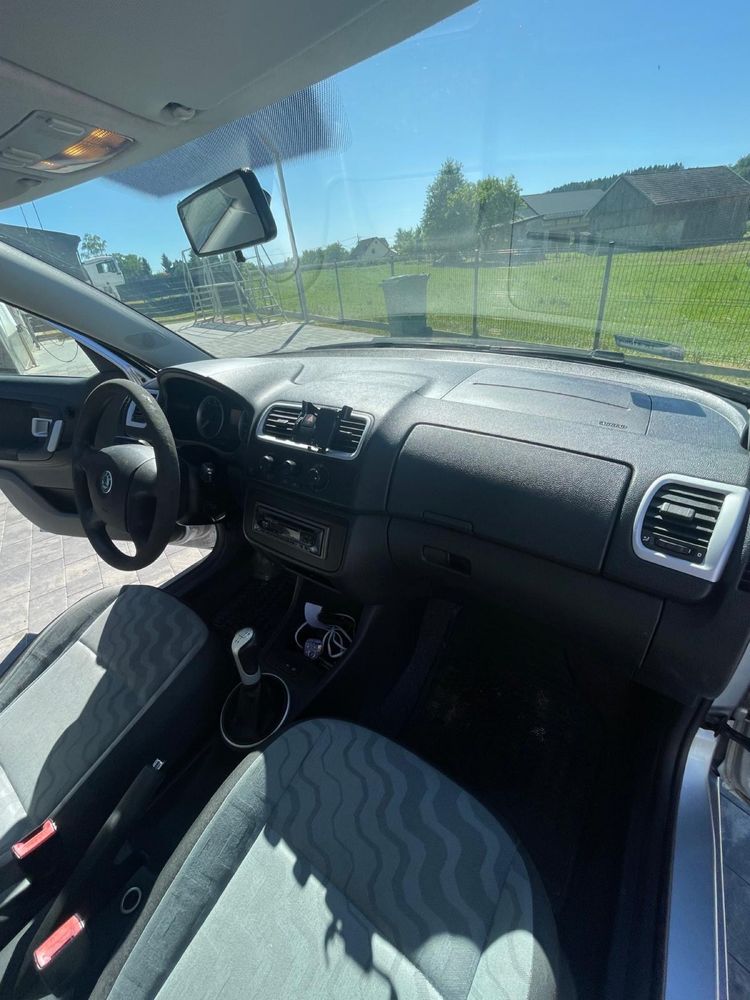 Skoda fabia 2  1,2 benzyna