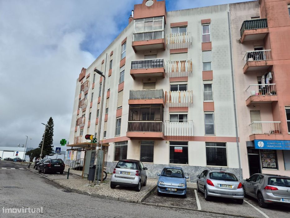 Loja Ouressa Mem-Martins