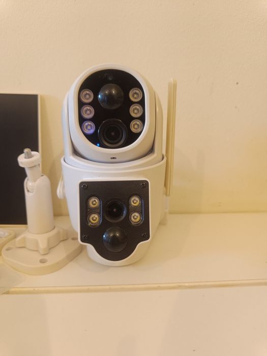 Bezprzewodowa kamera solarna Wi-Fi 8 MP 4K, zewnętrzna