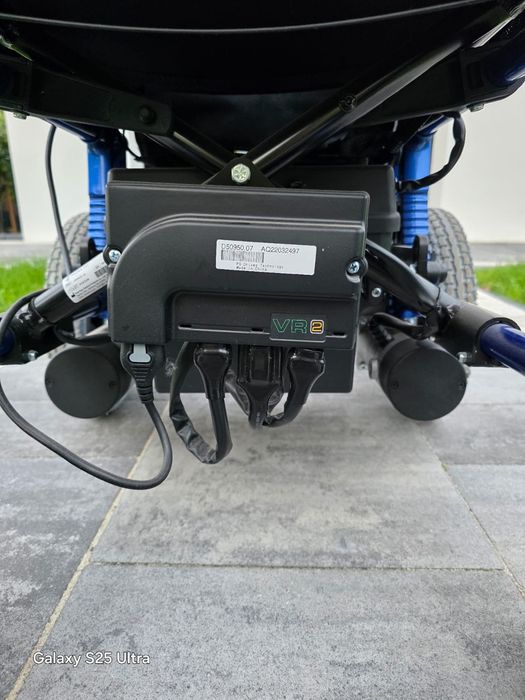 Wózek inwalidzki elektryczny duży zasięg 32km.