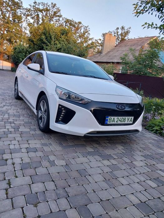 Автомобіль Hyundai Ioniq