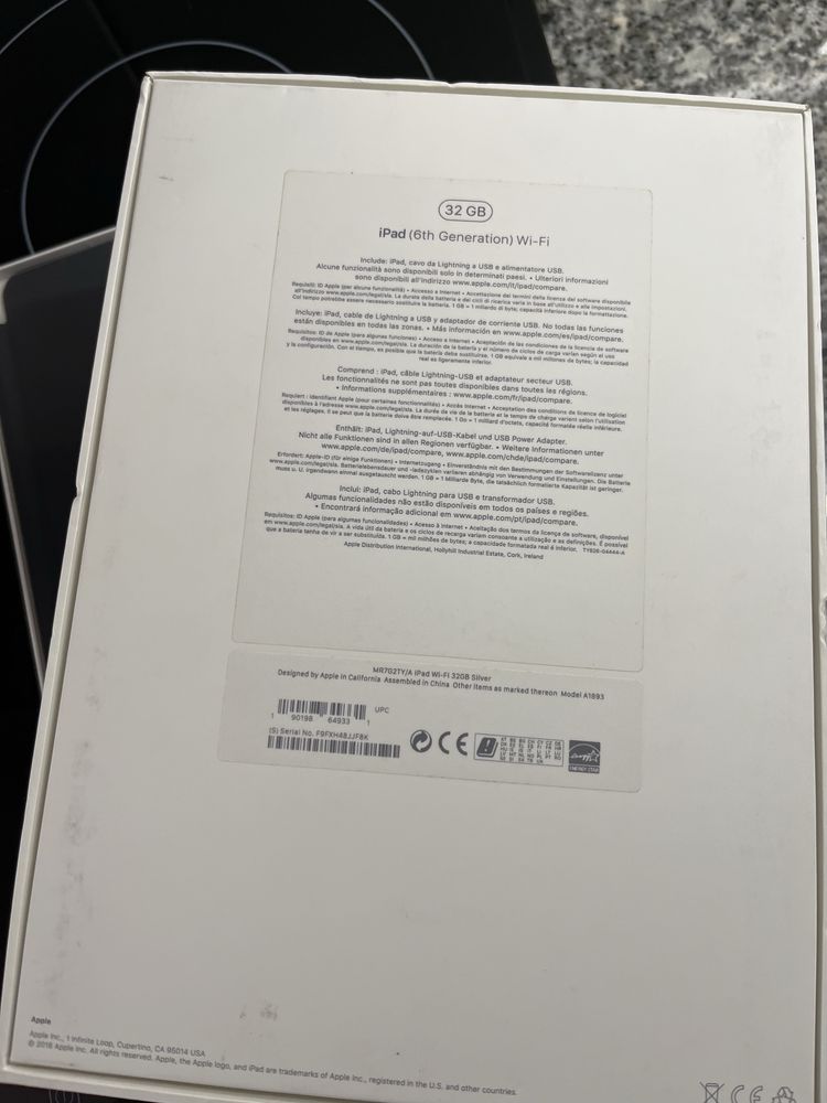 Apple iPad (6.ª geração) 32GB WiFi + Extras - Tudo como novo