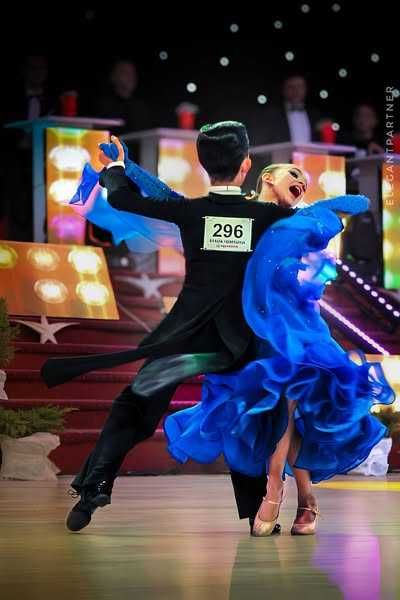 Фрак RomanS ,фрачний комплект на стрункого юніора, зріст 146-152см.