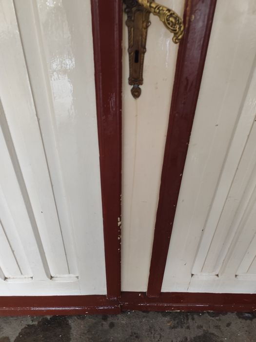 Stare drzwi dwuskrzydłowe