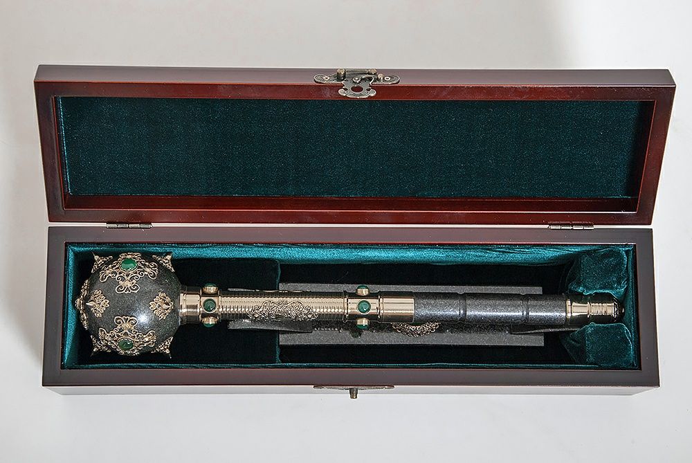 Сувенір з каменю Булава.