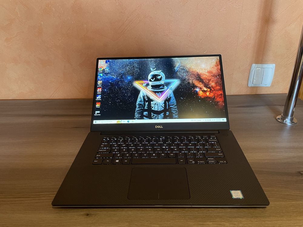 Преміум ультрабук Dell XPS(i7-8750/1050ti/16/256/ips)