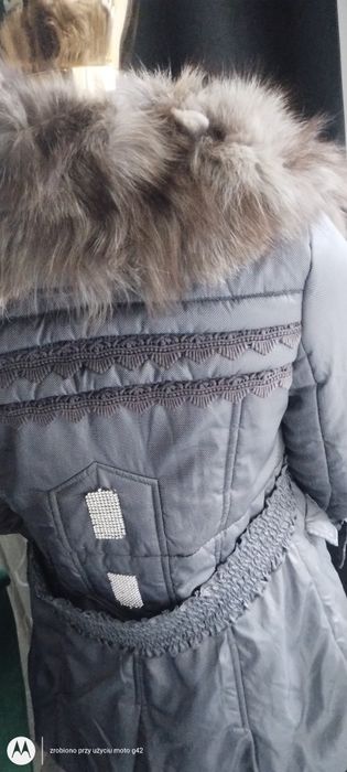 Kurtka damska z naturalnym kołnierzem