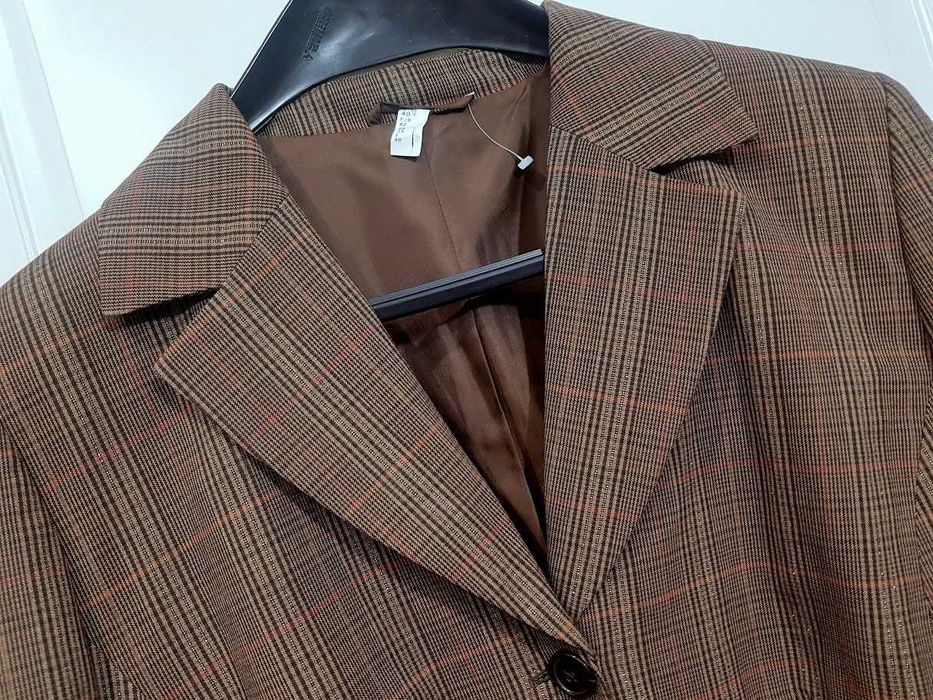 Żakiet w kratę brązowy złota nitka 40