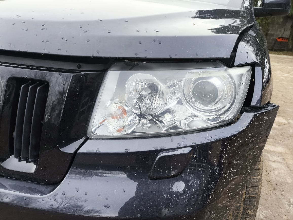 Lampy przednie Xenon Europa Jeep Grand Cherokee WK2