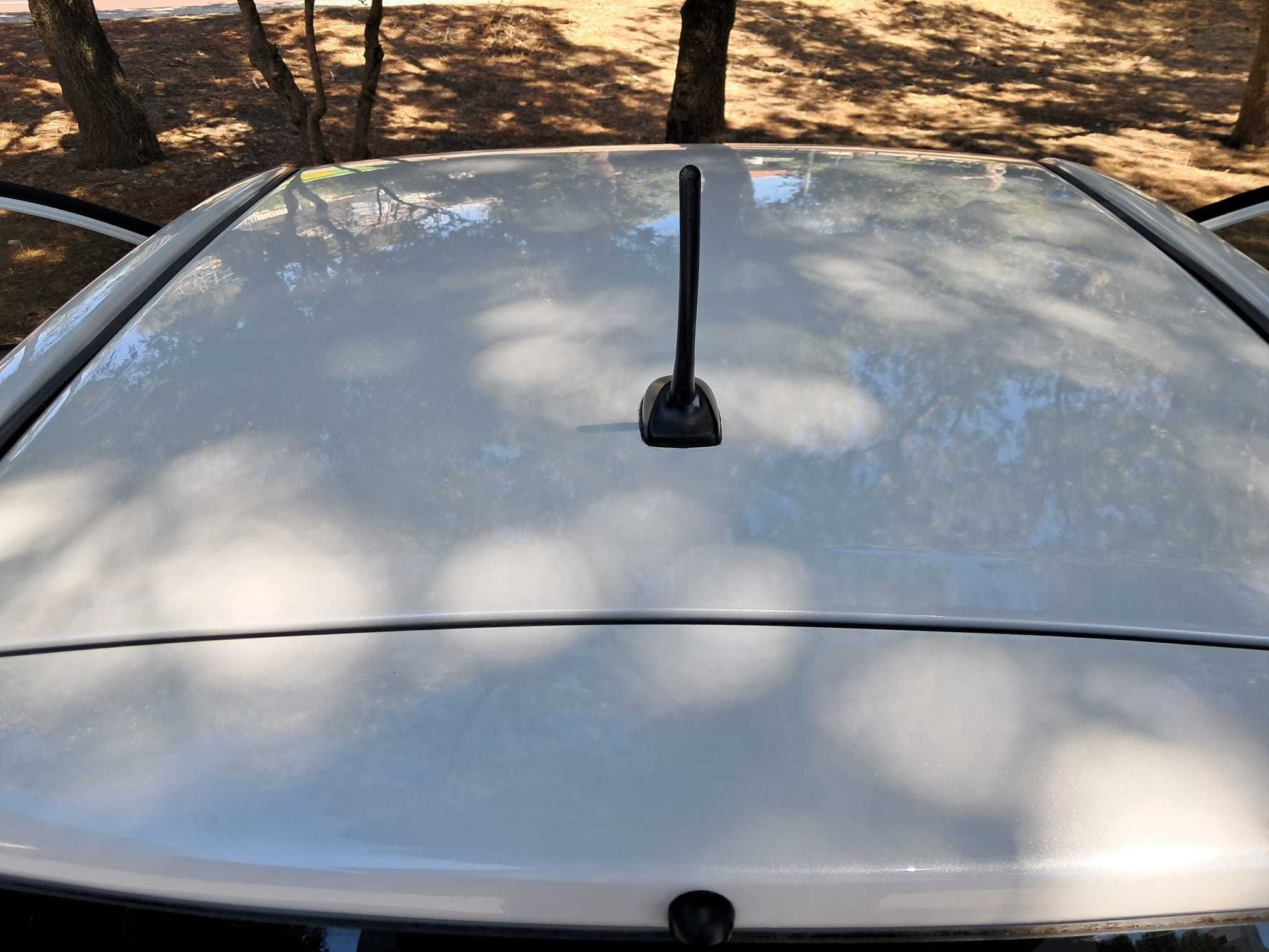Vende-se Toyota IQ 1.0 Nacional de 2010 com 168 251 km