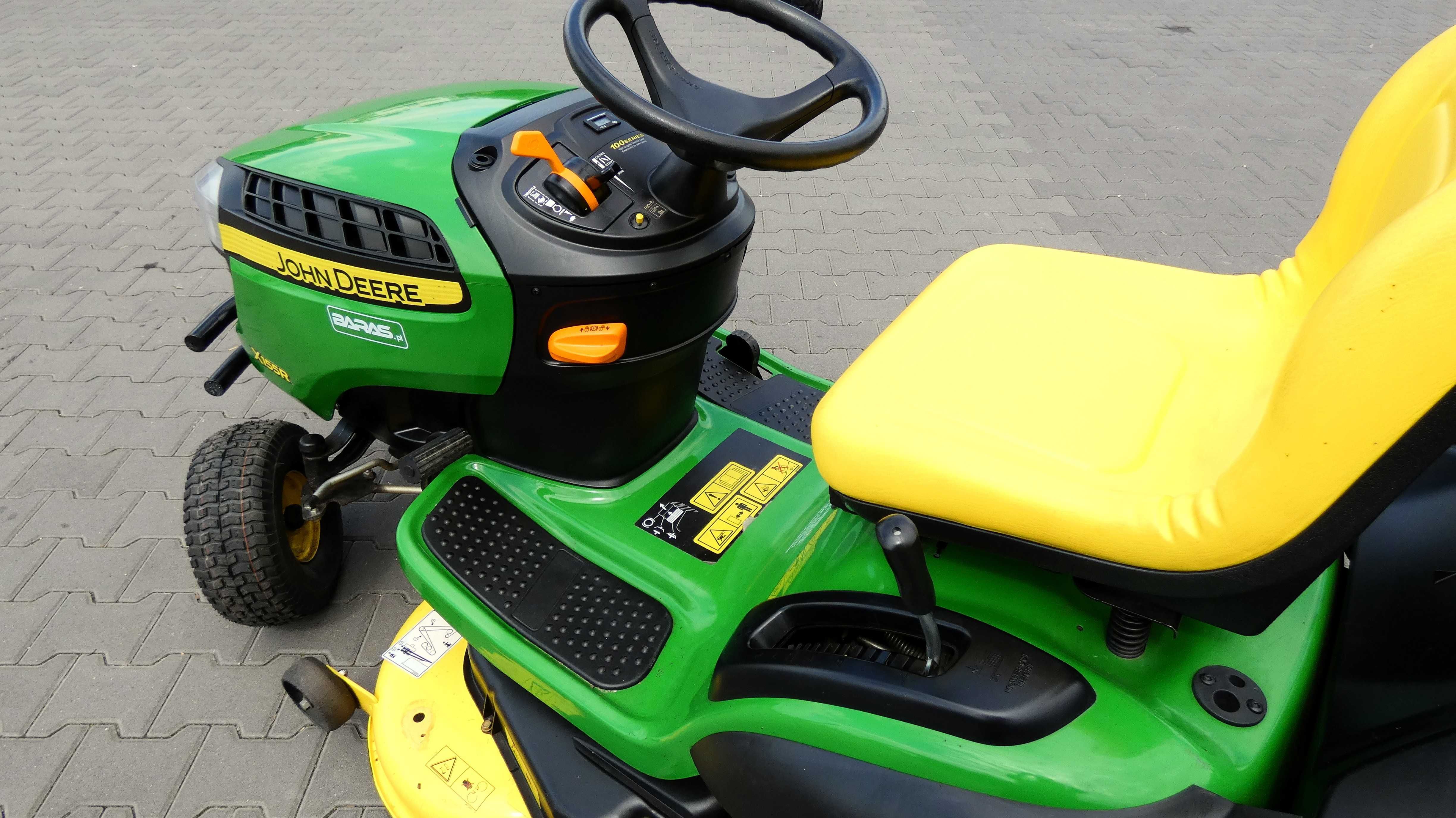 Traktorek kosiarka John Deere X155R B&S 2 Cylindry (060602.5) - Baras