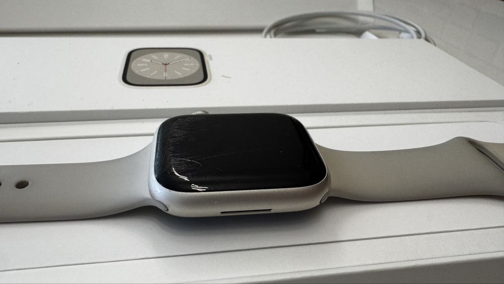 Apple Watch 8 45mm