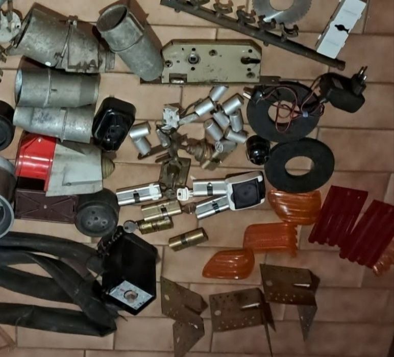 Kołnierze do tokarek,tarcze, gniazda, siłowe na okragły bolec