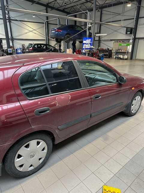 Nissan Almera 2003r