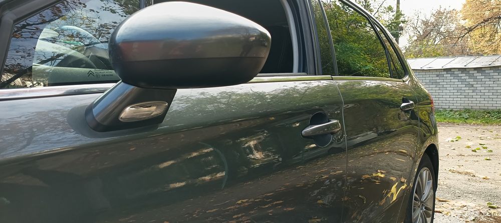 Citroen C4 (Сітроен С4) у доглянутому стані