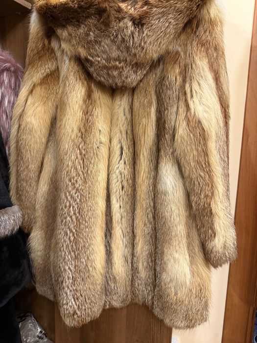 Шуба з натуральної лисиці