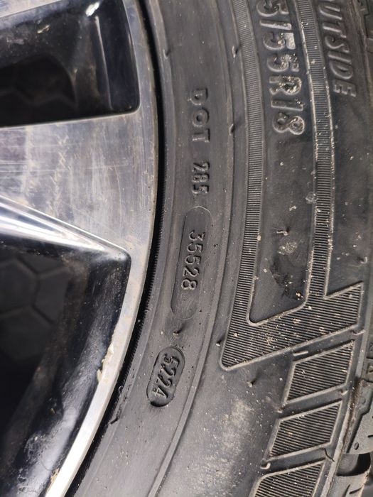 Продам диск з резиною на Toyota rav4 2014 року