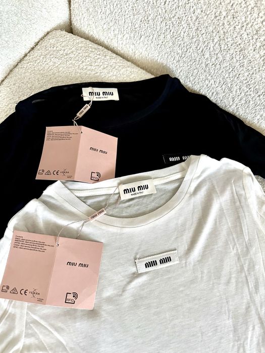 Напівпрозорий подовжений лонгслів miumiu