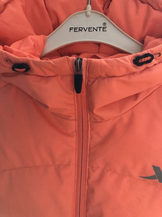 Теплая куртка пуховик на девочку 10-11 лет , рост до 160 см