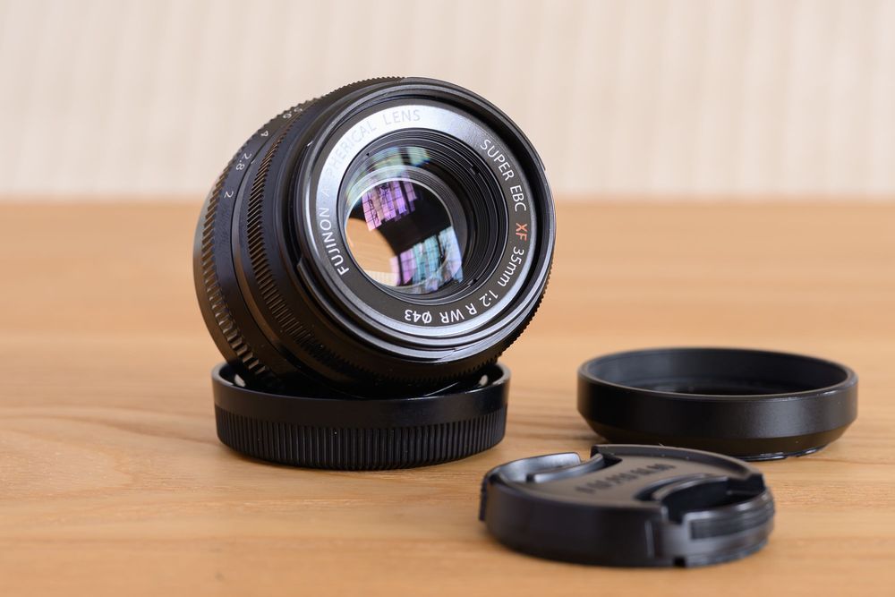 Fujifilm XF 35mm f/2 R WR