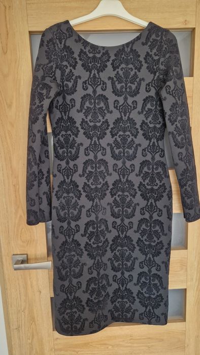 MYSTIFY Sukienka czarna z elementami weluru M /38