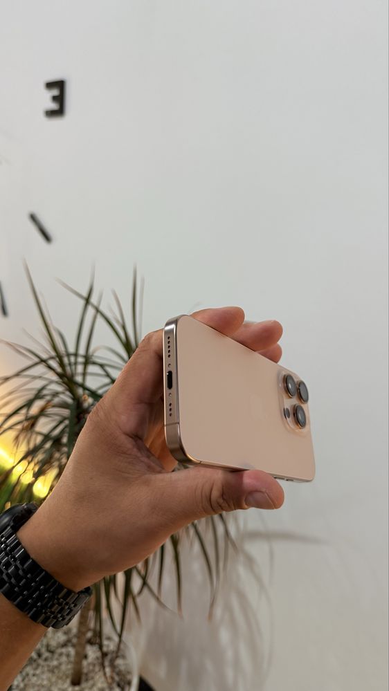 Iphone 16 Pro 256 Gb Desert Titanium 1 цикл