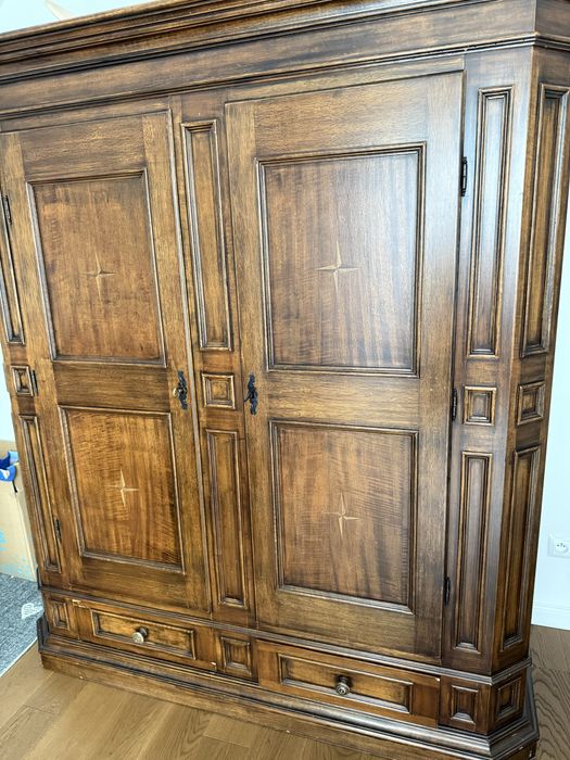 Stara drewniana szafa, antyk