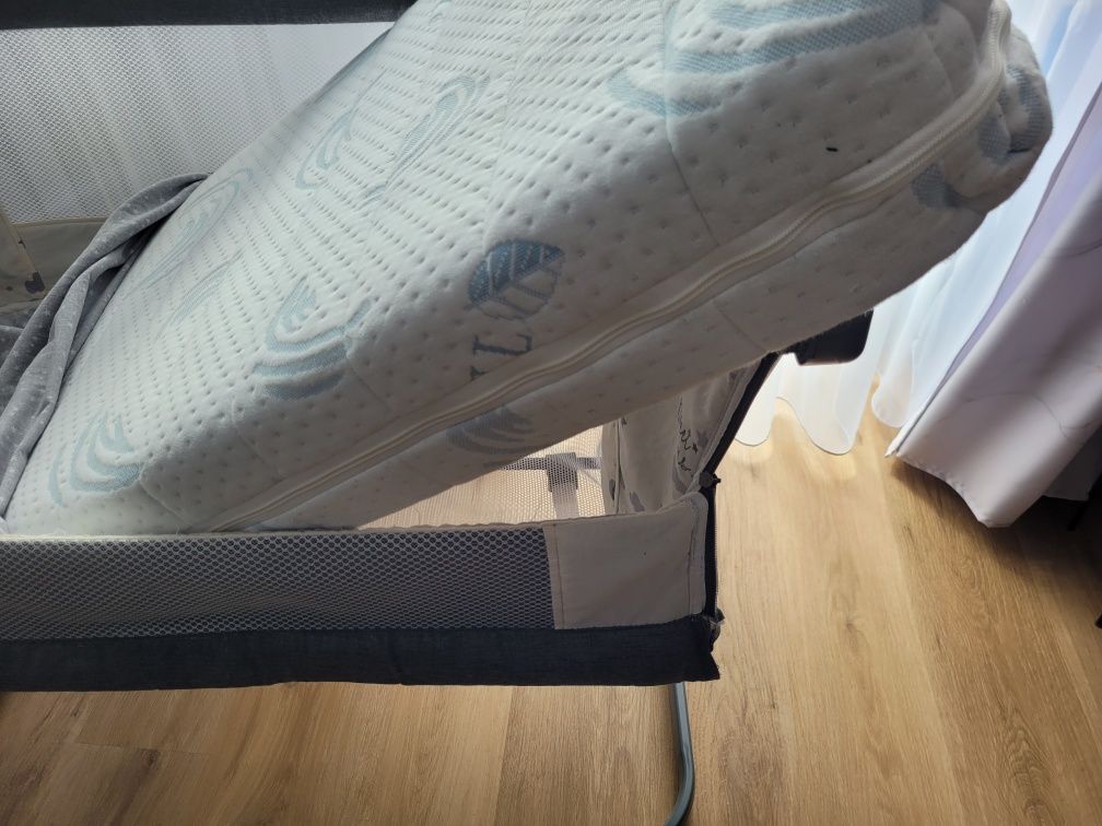 Dostawka skiddou + MATERAC grubość 10cm + 4 prześcieradła