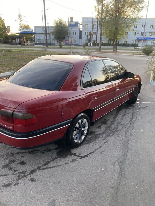 Opel omega 2.0 в гарному стані