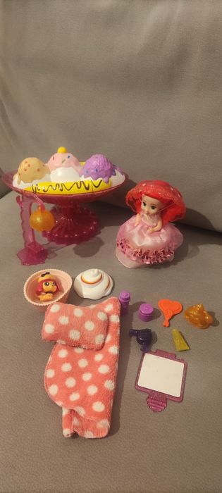 Cupcake lalka z akcesoriami