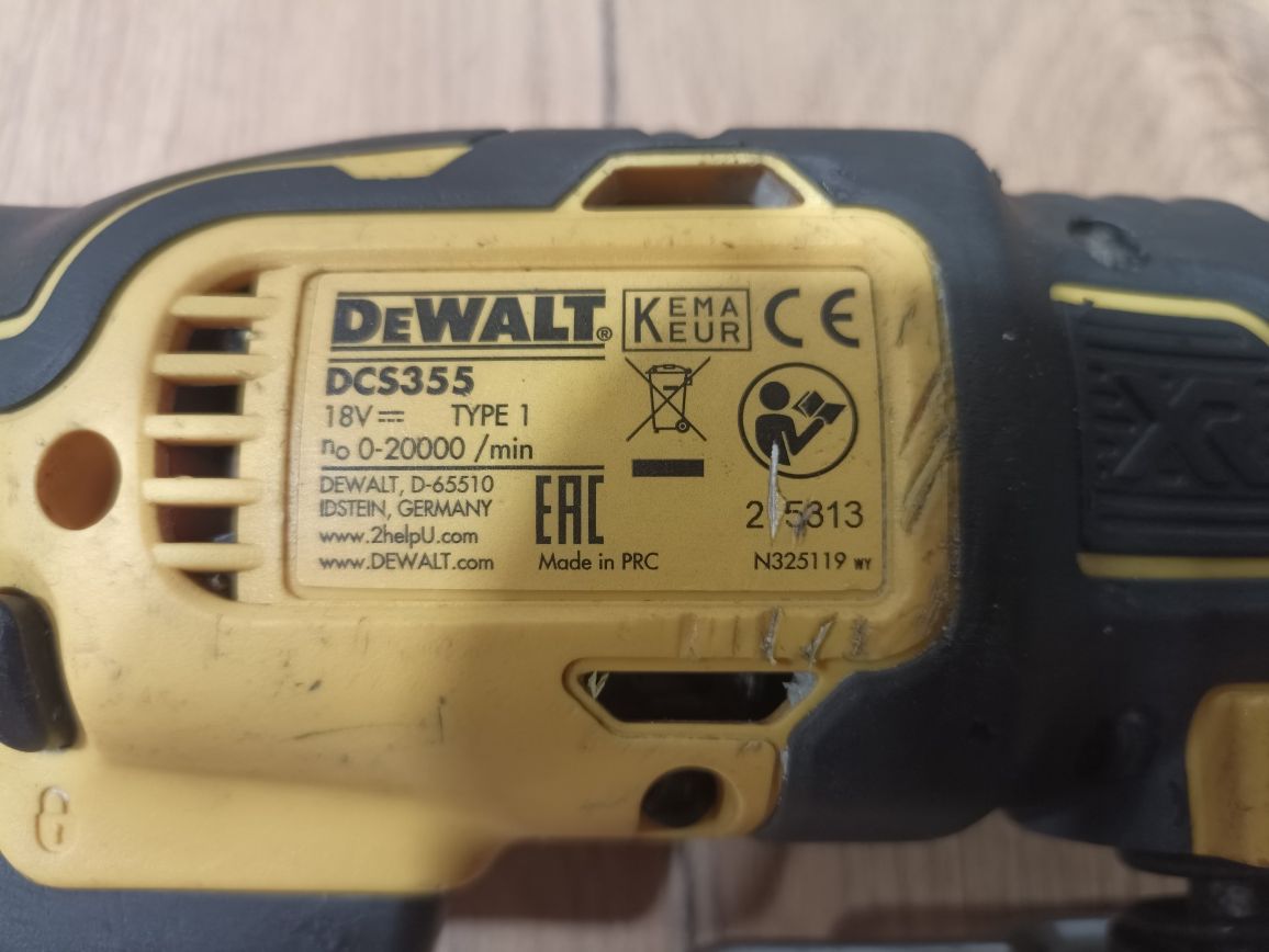 Multitool DeWalt DCS 355 18v