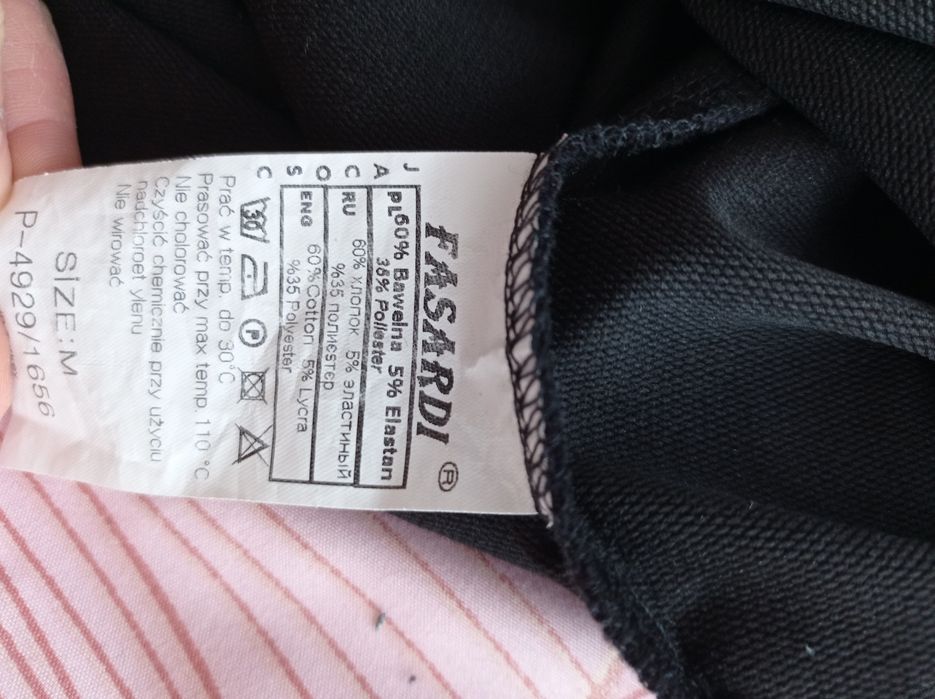 Sukienka dzianinowa Fasardi r. M, oversize