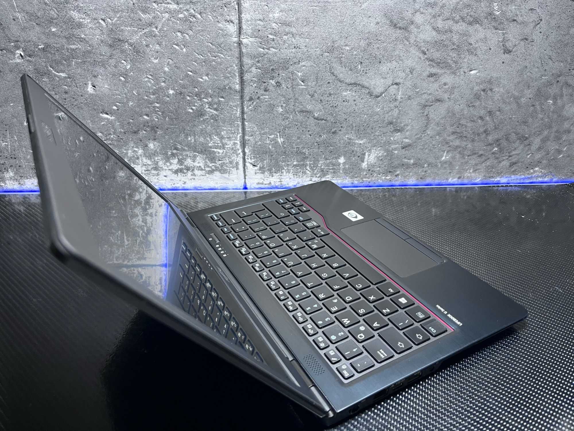Fujitsu Lifebook | Mały japoński potwór | i5-8250U 16GB 512GB FHD  W11