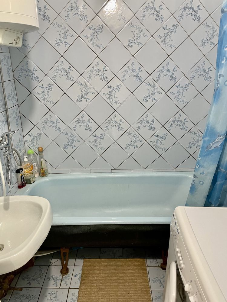 Подобова аренда квартири (2к) в Каневі