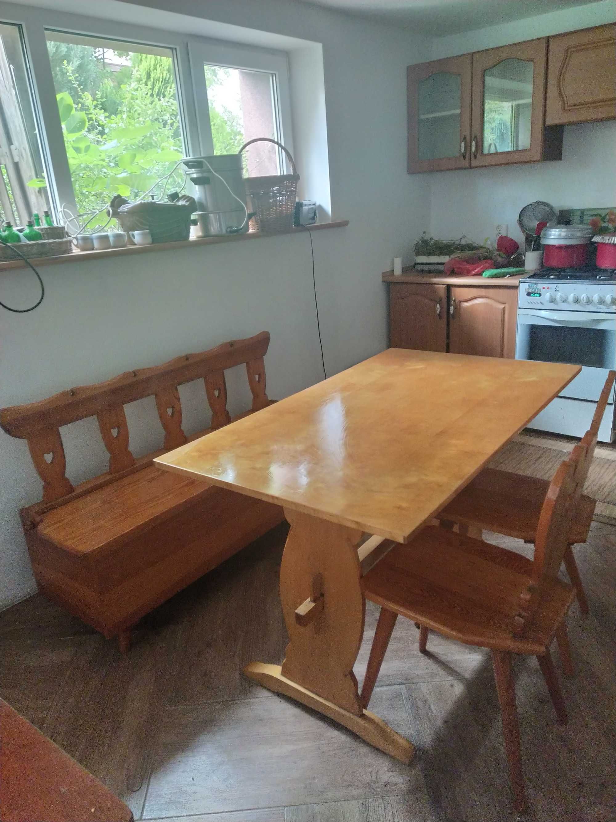 Zestaw stół,  2 krzesła drewniane PRL, Cepelia